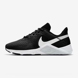Nike legend essential2 work out shoes